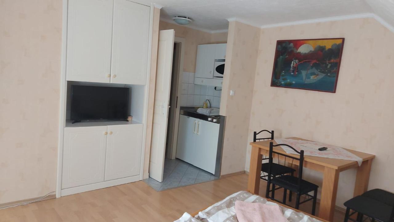 David Apartman Дьюла Екстер'єр фото